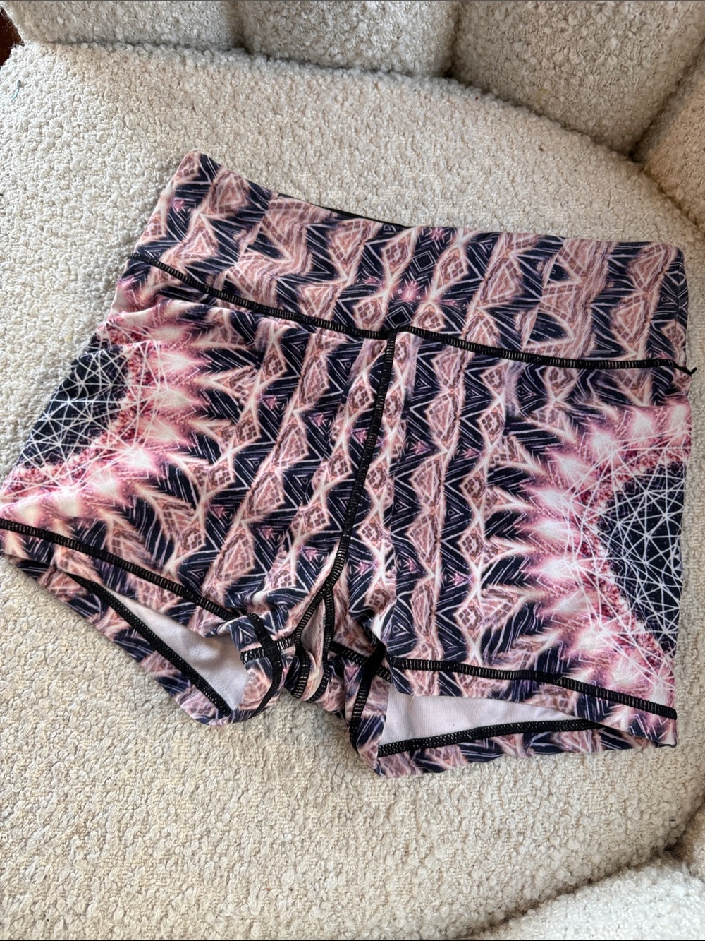 Wolven Threads Pink & Black Geometric Print Athletic Shorts